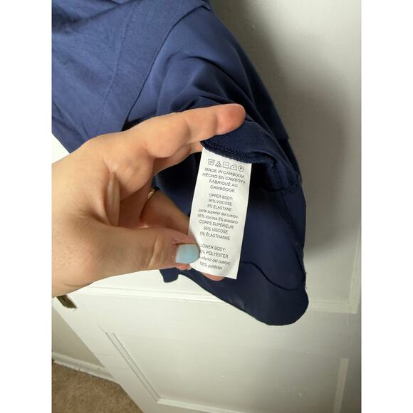 Michael Michael Kors Tank Top Blouse Women's Medium Navy Blue Flowy Mixed Media - Picture 4 of 6